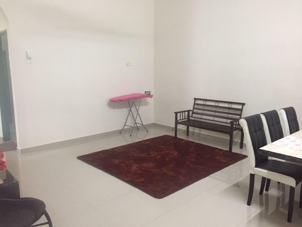 Patin Guest House @Desa Telok Ira, Temerloh Pahang Kampong Paya Kerinau ภายนอก รูปภาพ