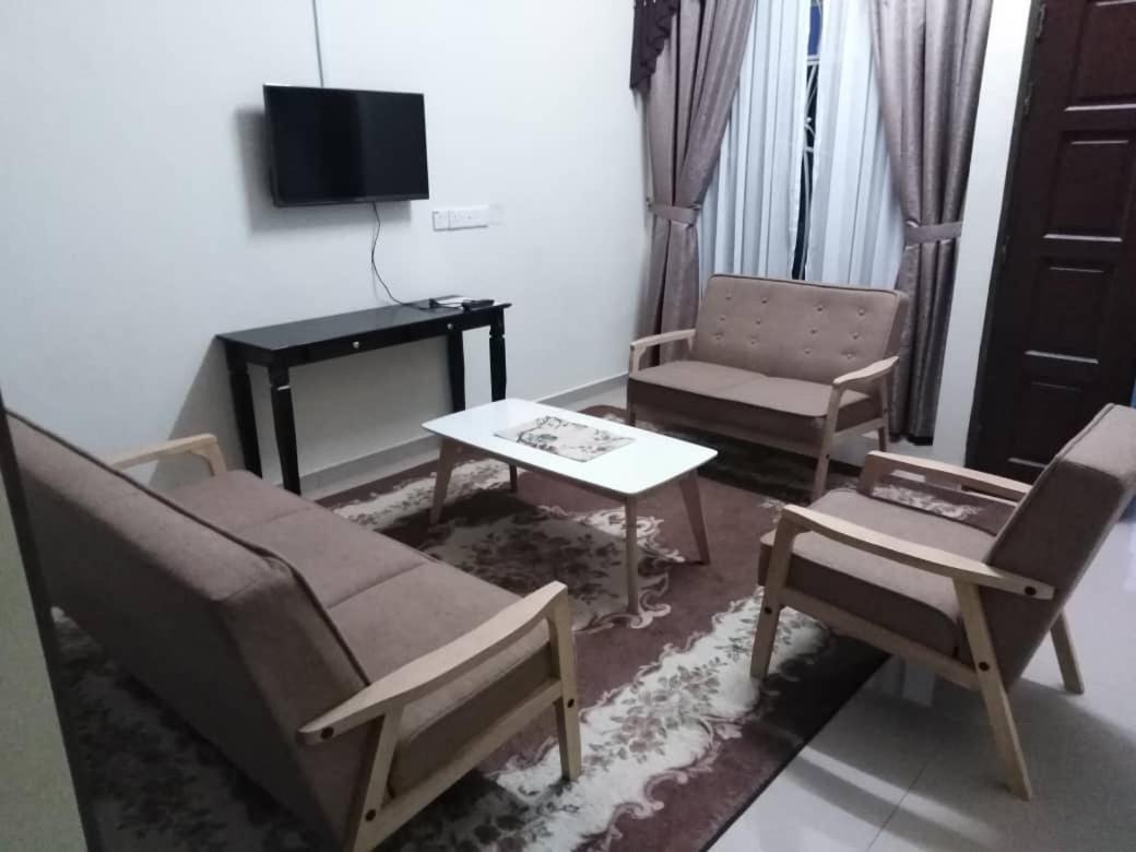 Patin Guest House @Desa Telok Ira, Temerloh Pahang Kampong Paya Kerinau ภายนอก รูปภาพ